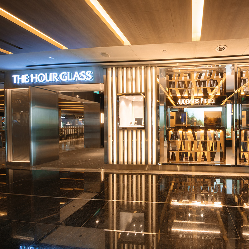 The Hour Glass 